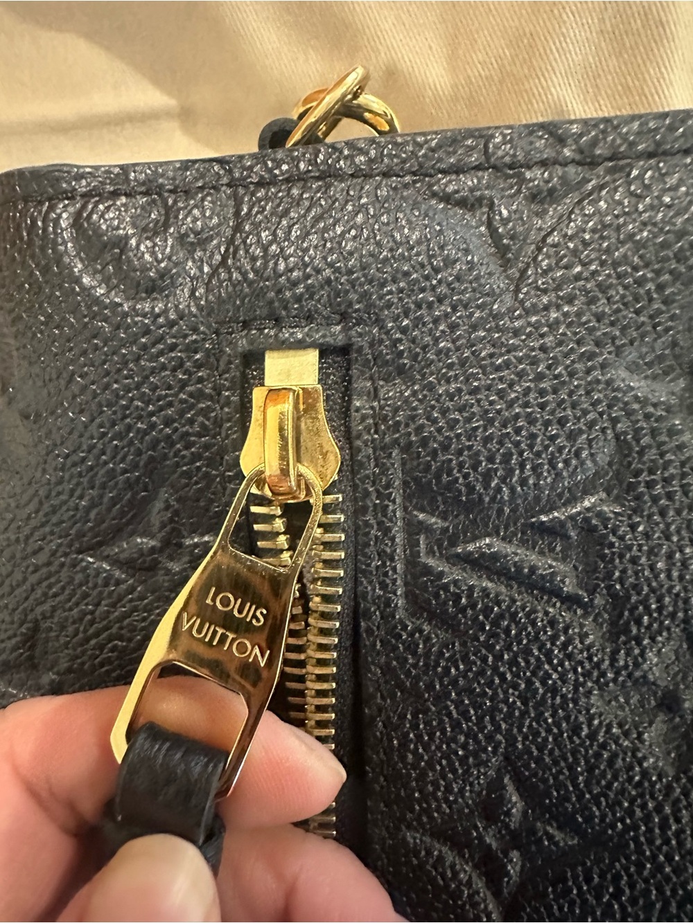Louis Vuitton Black Monogram Empreinte Pochette Shoulder Crossbody - Picture 15 of 15
